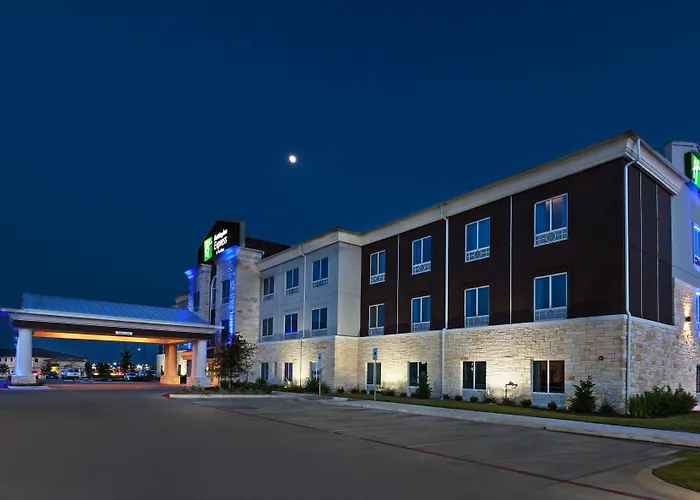 Holiday Inn Express & Suites Killeen - Fort Hood Area 3* Killeen